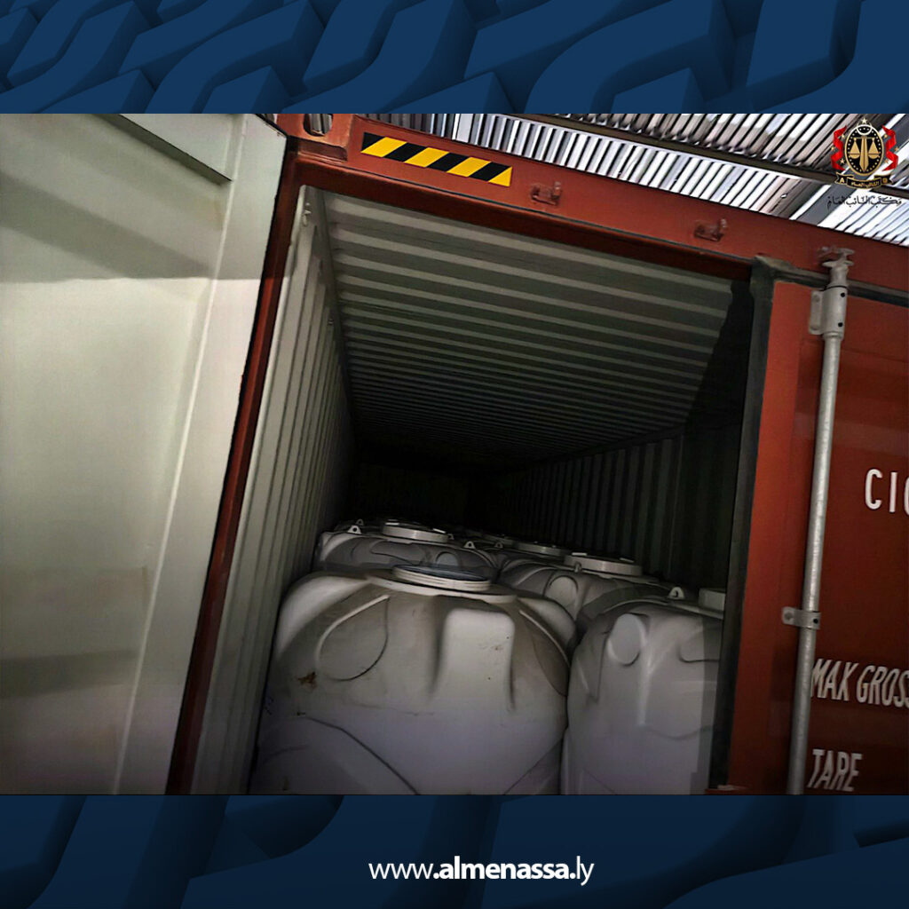 Extra4 1 نيابة نظام عام طبرق تضبط مخزناً للمحروقات وتلاحق مهربين