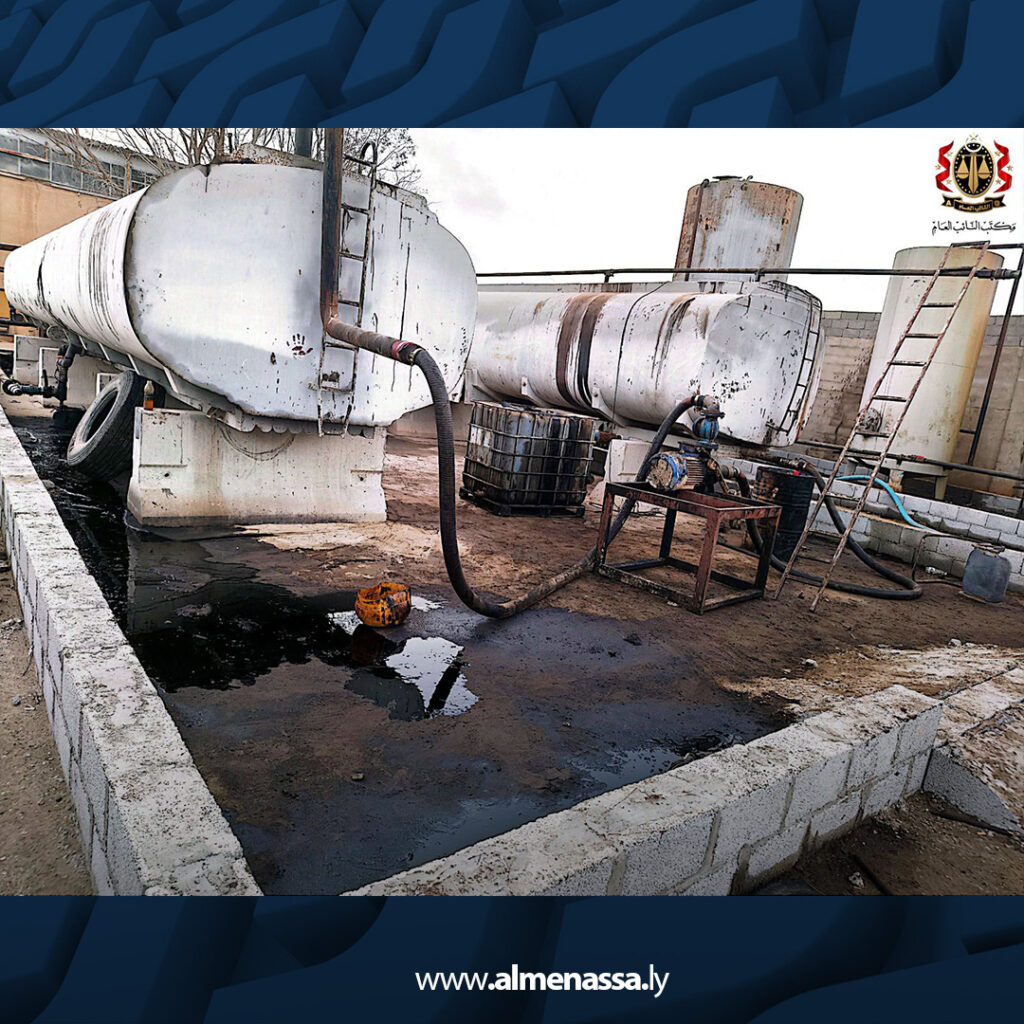 Extra5 1 نيابة نظام عام طبرق تضبط مخزناً للمحروقات وتلاحق مهربين