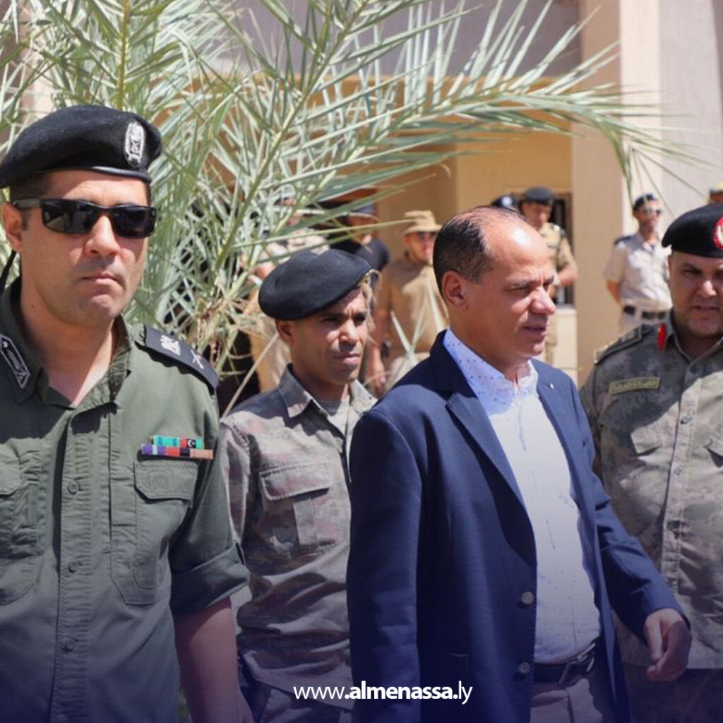 Extra 11 اجتماع موسع في براك الشاطئ يبحث تحسين الخدمات والأوضاع المعيشية للسكان