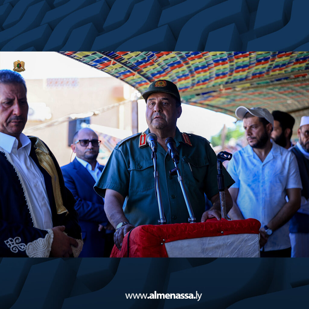 extra Recovered15 نائب القائد العام يزور أم القنديل ويلتقي مشايخ وأعيان الحسون لبحث احتياجات المنطقة