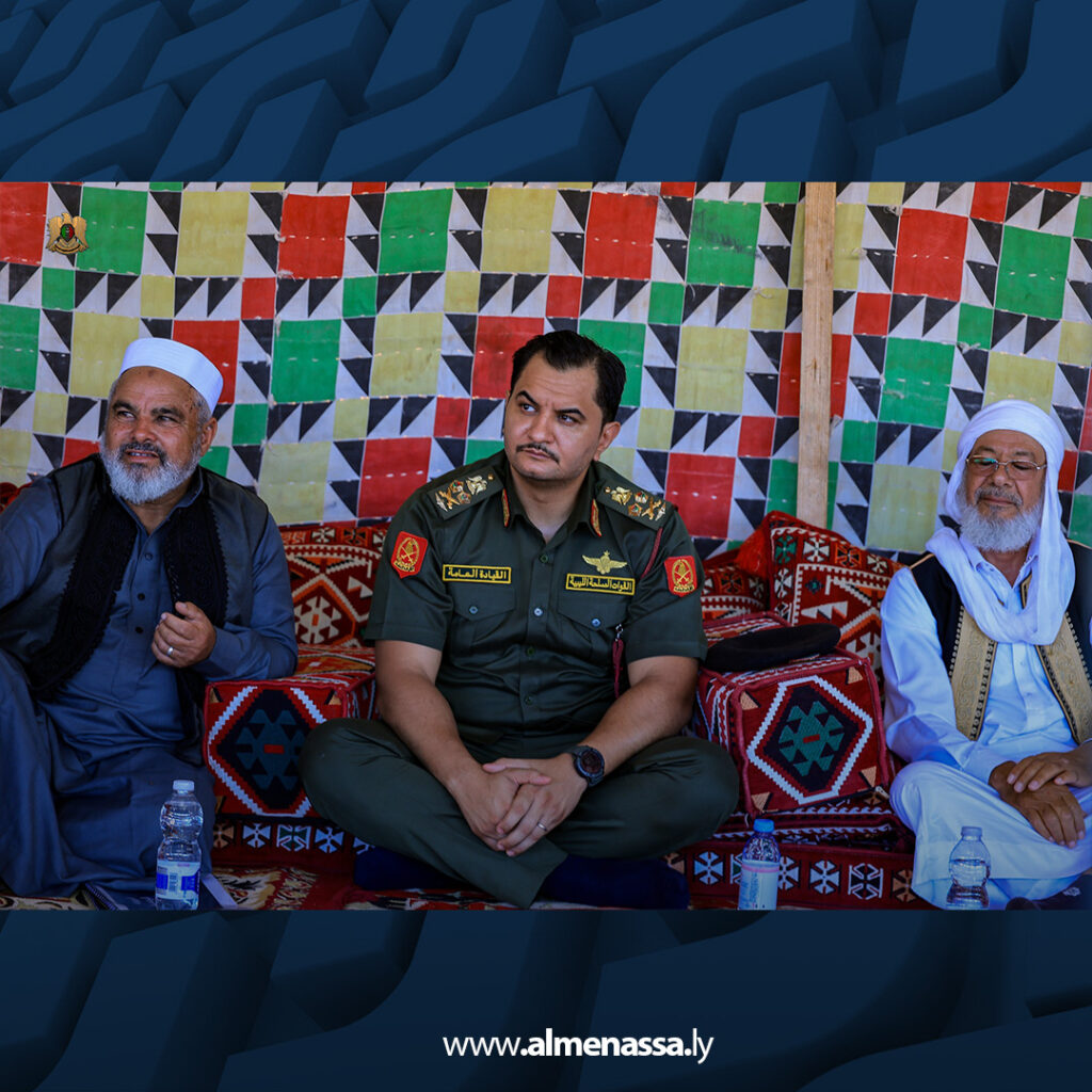 extra Recovered16 نائب القائد العام يزور أم القنديل ويلتقي مشايخ وأعيان الحسون لبحث احتياجات المنطقة