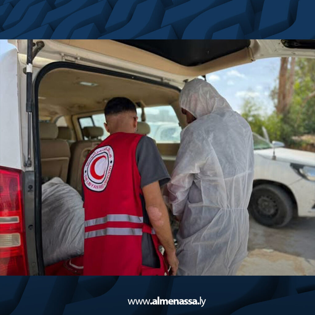 extra Recovered2 35 فريق إدارة الجثث بالهلال الأحمر ينتشل جثة رضيع في طرابلس