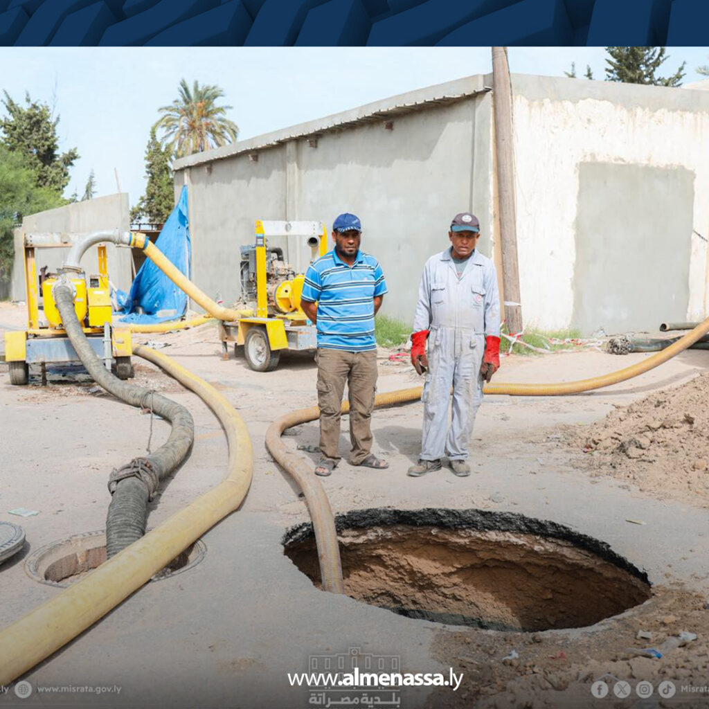 extra Recovered2 48 انهيار خط صرف صحي رئيسي قرب محطة البيرة في مصراتة