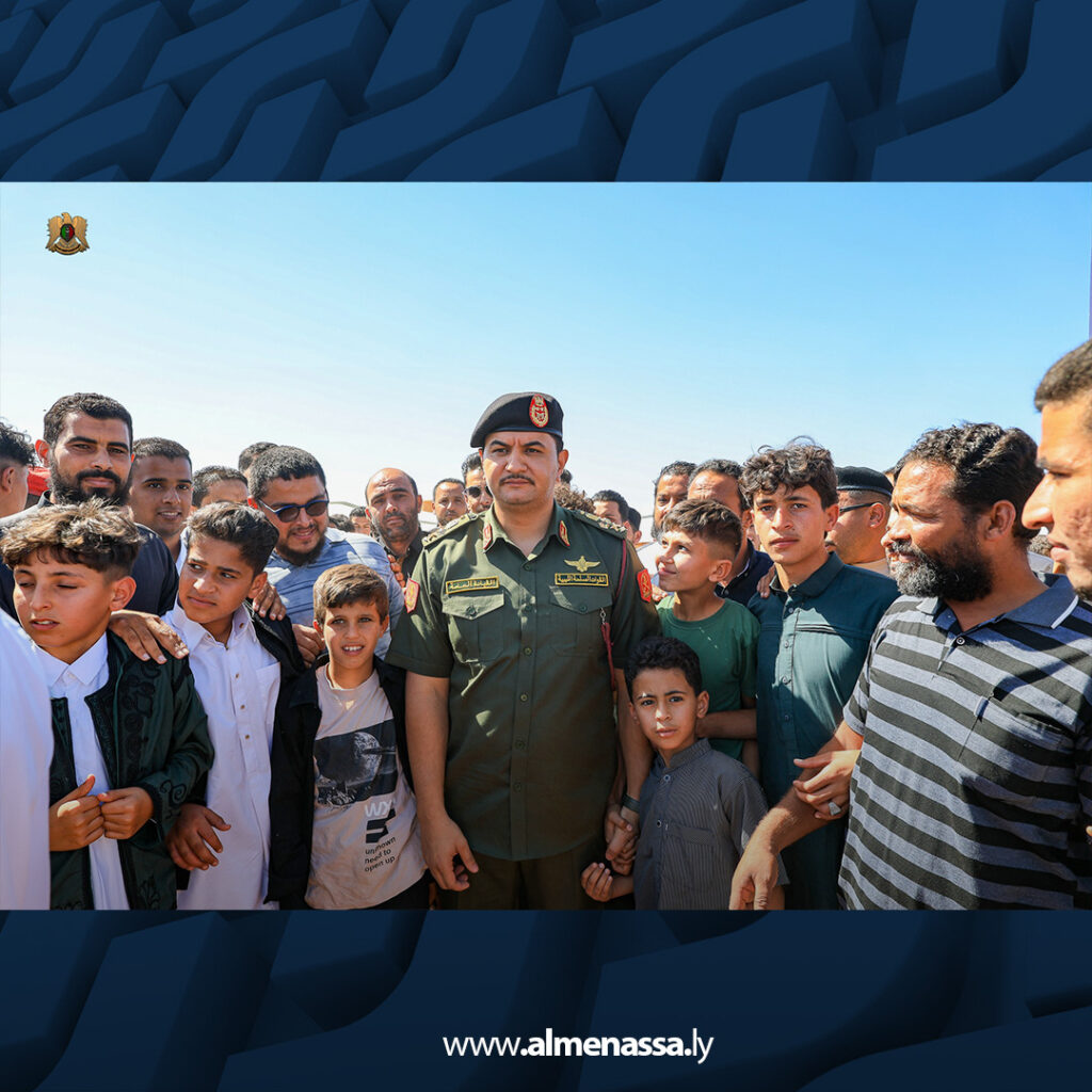 extra Recovered27 نائب القائد العام يزور أم القنديل ويلتقي مشايخ وأعيان الحسون لبحث احتياجات المنطقة