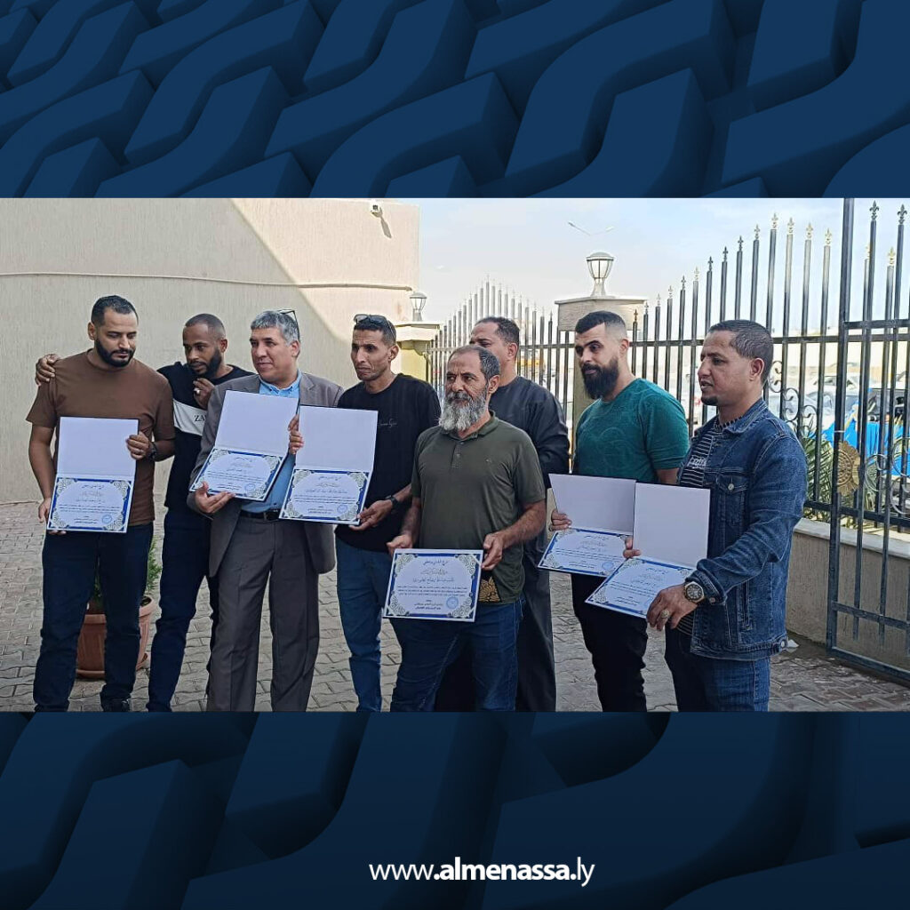 extra Recovered3 30 رئيس الفرع البلدي بوعطني يكرم رئيس مركز الشرطة لجهوده في حفظ الأمن