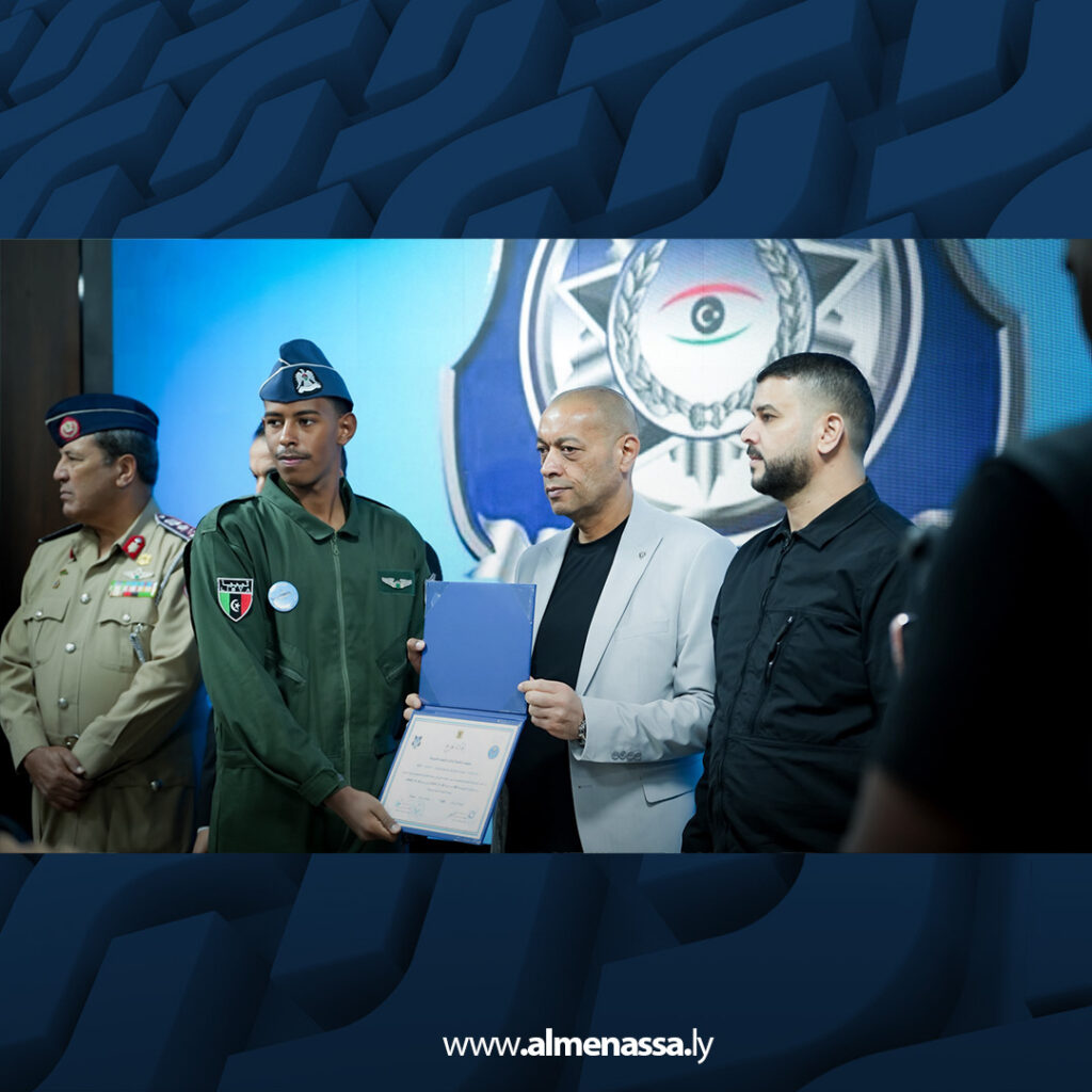 وزارة الداخلية تحتفل بتخريج أول دفعة من طياري وفنيي طيران الشرطة 3 extra Recovered4 19 وزارة الداخلية تحتفل بتخريج أول دفعة من طياري وفنيي طيران الشرطة