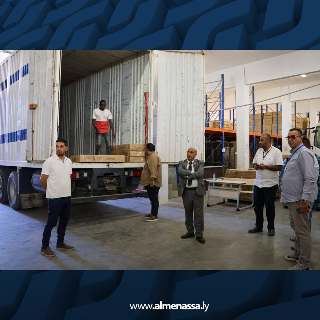 extra Recovered5 8 وزارة التعليم تستلم شحنة من المقاعد الدراسية الجديدة