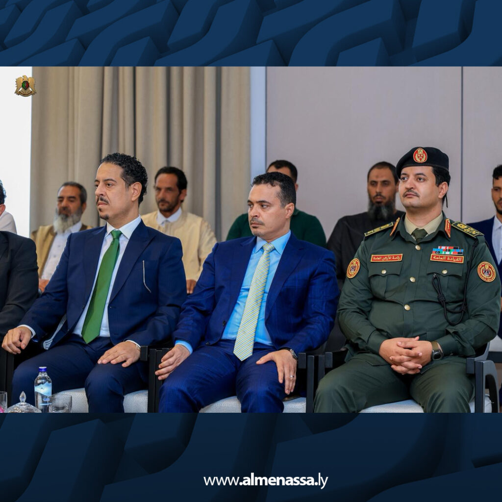 01 6 مشايخ وحكماء الزنتان يشيدون بدور الفريق ركن باسم البوعيشي في إعمار المدينة