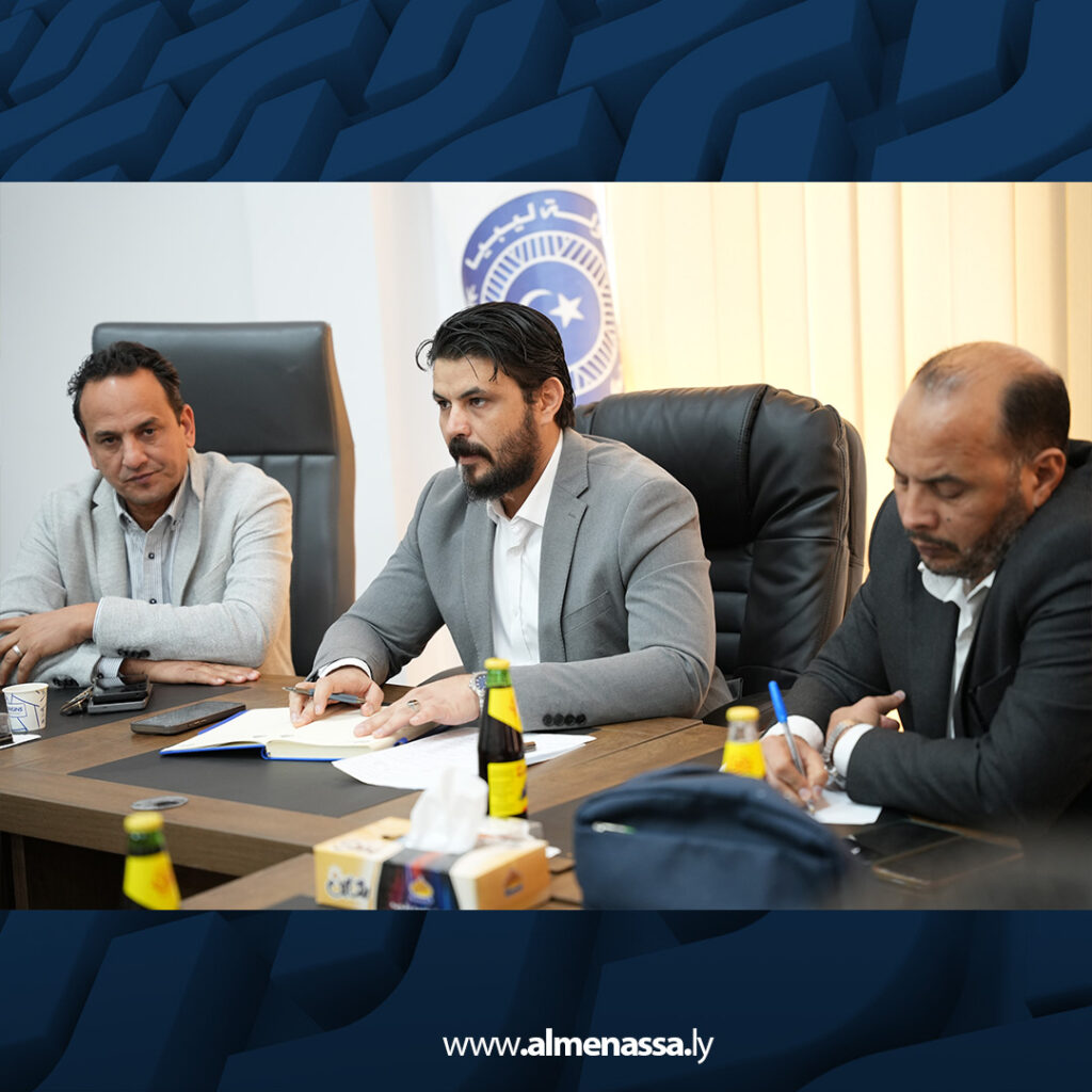 2 وكيل عام وزارة الصحة يشيد بدور كوادر مستشفى الجلاء في دعم المرافق الصحية