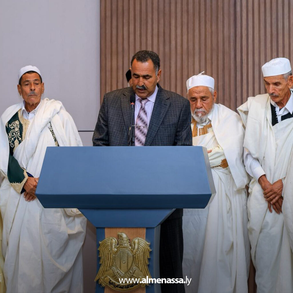 Extra 1.jpg1111111111111111111111 1 القائد العام يستقبل أعيان الساحل الغربي ويؤكد أن إصلاح الدولة لن يتحقق إلاّ بقرار شعبي يضع حداً لمسارات العبث