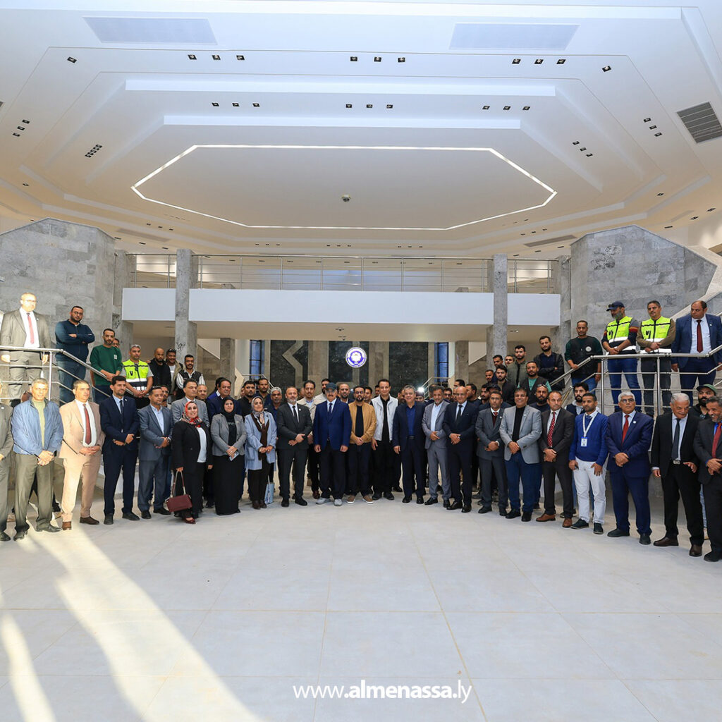 Extra 10.jpg11111 10 القائد العام للقوات المسلحة المشير خليفة حفتر يتفقد مشاريع الإعمار في مدينة بنغازي