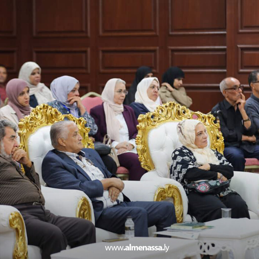 Extra 10.jpg14 10 الكتاب يتنفس أكسجينَ إقبالِ القراءِ المهتمين