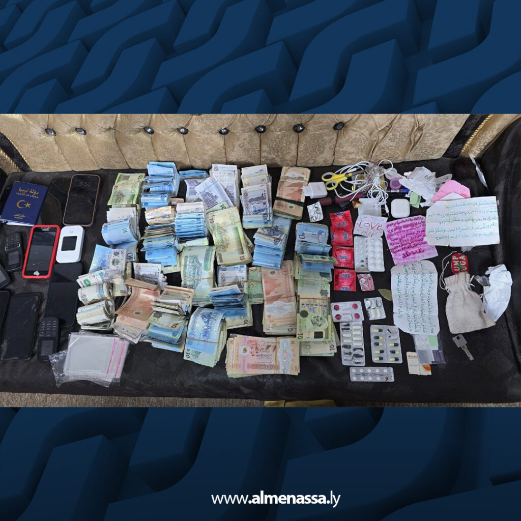 Extra 110.jpg2 110 ضبط متهمين بممارسة الدعارة والشعوذة والاتجار بالمخدرات في أمساعد