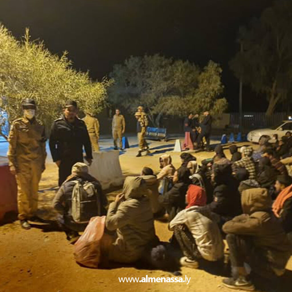 Extra 131 مكافحة الهجرة درنة يتسلم 102 مهاجرا غير شرعي