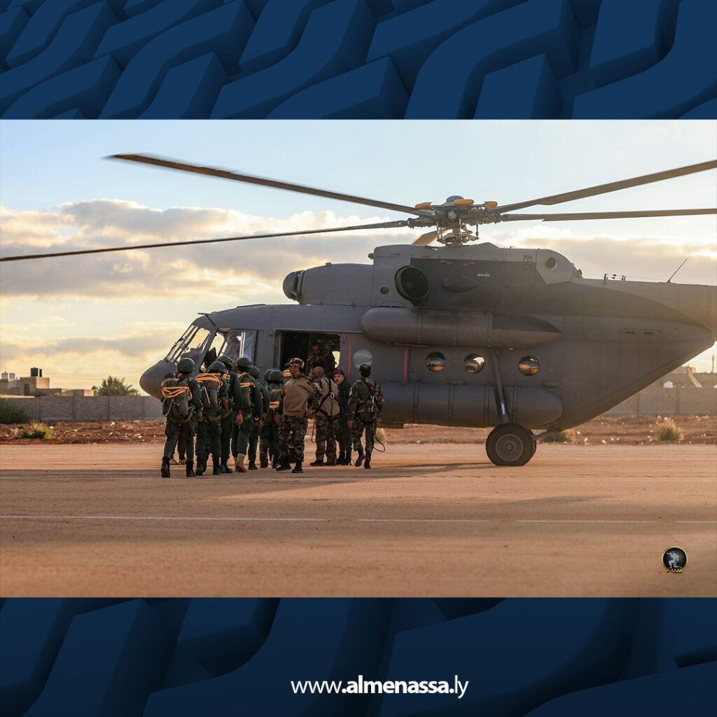 Extra 15.jpg15 15 انطلاق دورة المظلات رقم 79 بمدرسة الصاعقة والمظلات للقوات المسلحة