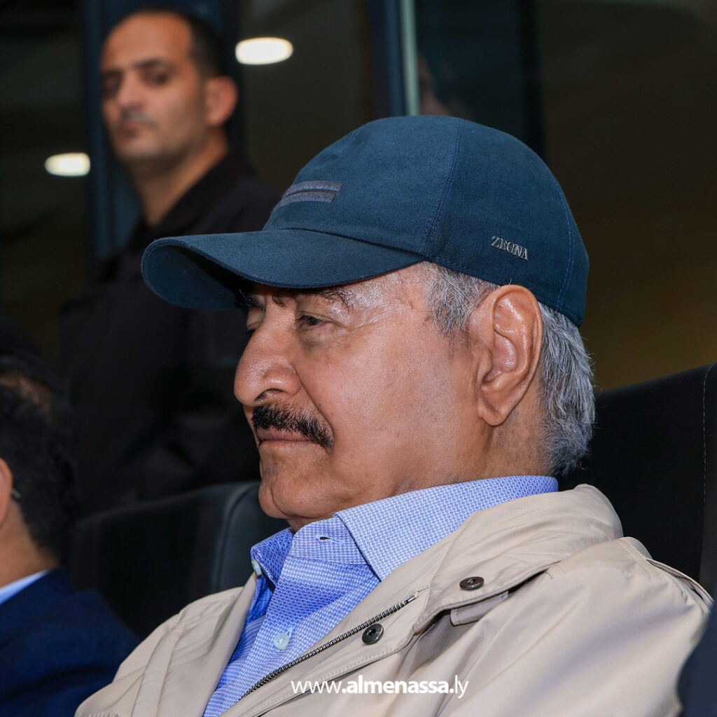 Extra 16.jpg11 16 القائد العام يفتتح ملعب الاتحاد العسكري في مدينة المشير بحضور حكومي وعسكري