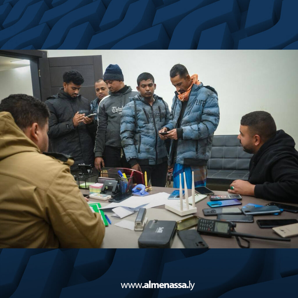 Extra 16.jpg15 16 جهاز مكافحة الهجرة يضبط مخزن مهاجرين في ضواحي بنغازي ويقبض على المنسق الرئيسي للتهريب