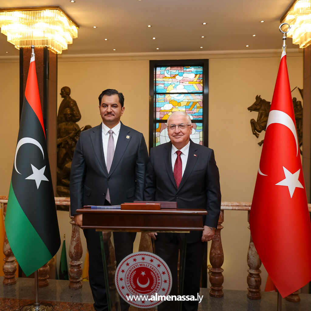 Extra 168 نائب القائد العام يلتقي وزير الدفاع التركي في أنقرة