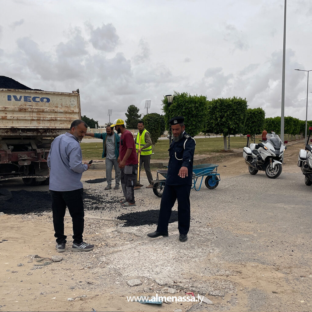 Extra 18.jpg111 18 بلدية العجيلات تبدأ معالجة الحفريات لتحسين حركة السير في الشوارع الحيوية