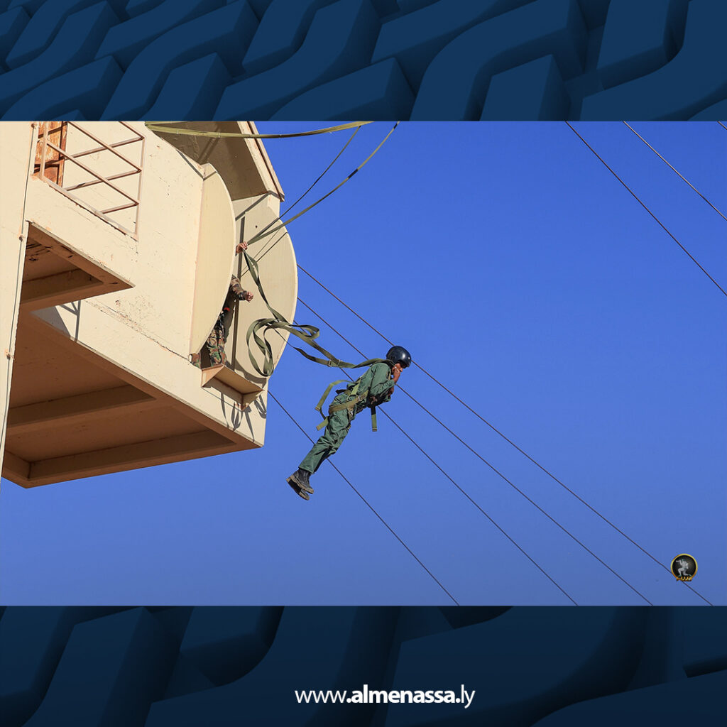 Extra 19.jpg12 19 انطلاق دورة المظلات رقم 79 بمدرسة الصاعقة والمظلات للقوات المسلحة