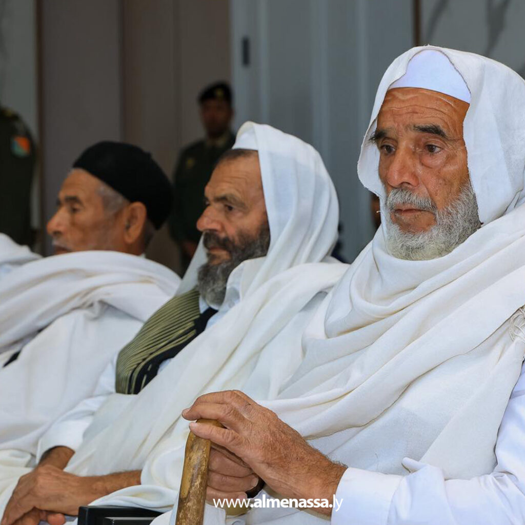 Extra 2.jpg11111111111111111111 2 القائد العام يستقبل مشايخ قبائل مدن ومناطق الجبل الغربي وباطن الجبل