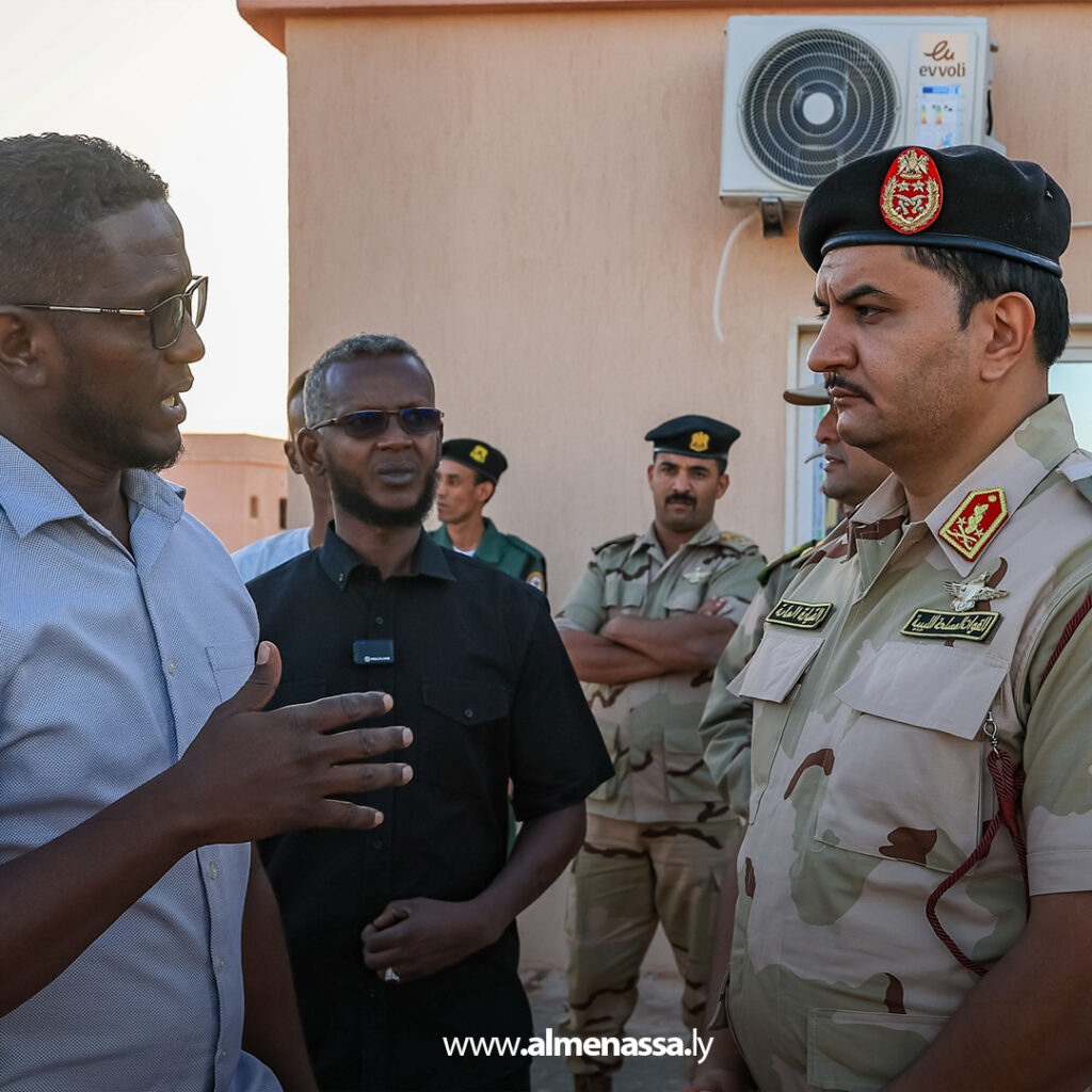 نائب القائد العام يتفقد قاعدة الويغ ويؤكد اهتمام القيادة العامة بأوضاع سكان المناطق الحدودية 7 Extra 20.jpg7 20 نائب القائد العام يتفقد قاعدة الويغ ويؤكد اهتمام القيادة العامة بأوضاع سكان المناطق الحدودية