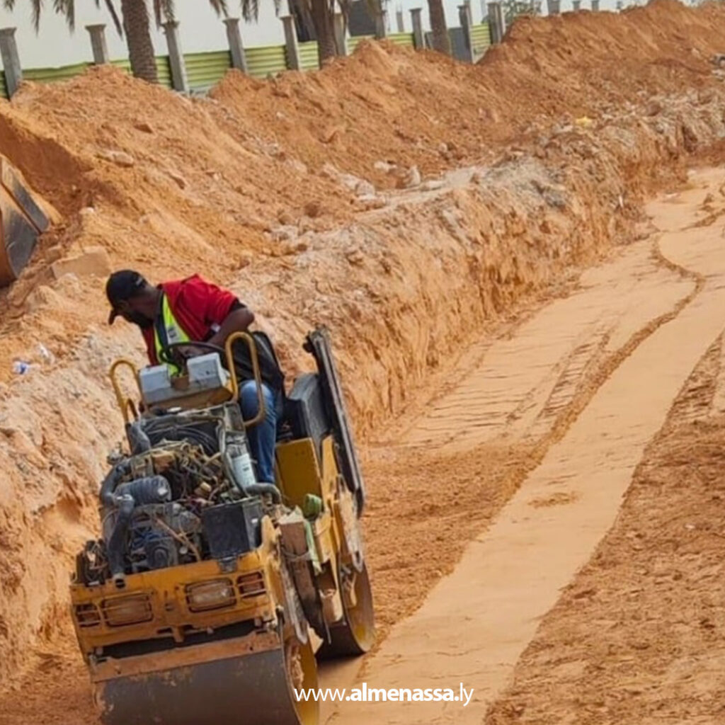 Extra 208 استمرار أعمال إعادة رصف الطريق بين ميدان التحرير وجزيرة الفلاح في حي الأندلس