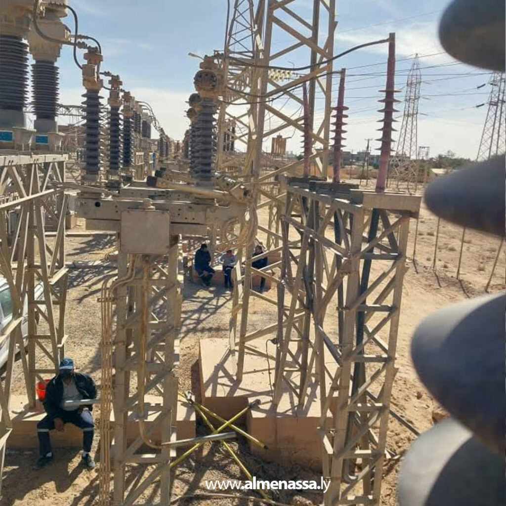 Extra 215 الشركة العامة للكهرباء: نجاح أعمال الصيانة بمحطة تحويل الغربية A في سبها