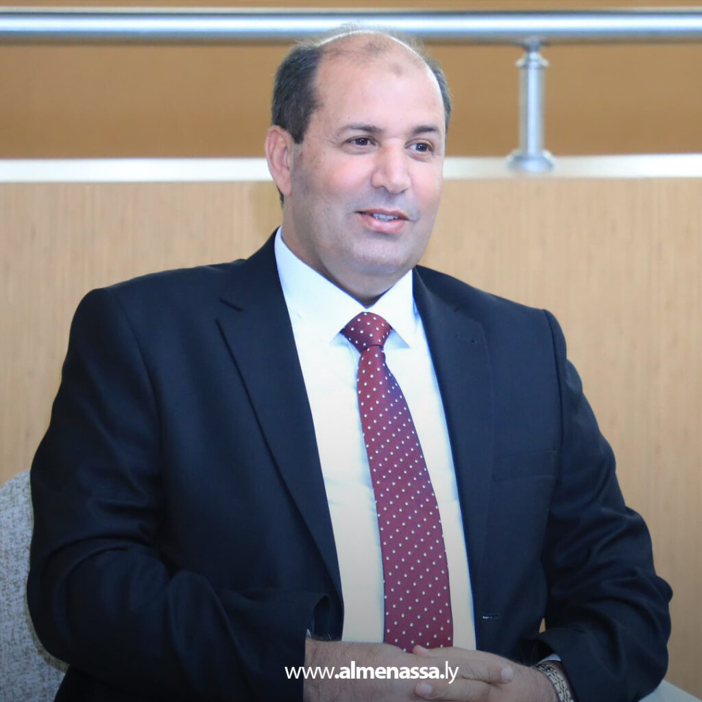 Extra 24.jpg10 24 القائد العام يزور جامعة بنغازي ويطلع على آخر مستجدات أعمال الإعمار التي يشرف عليها صندوق التنمية