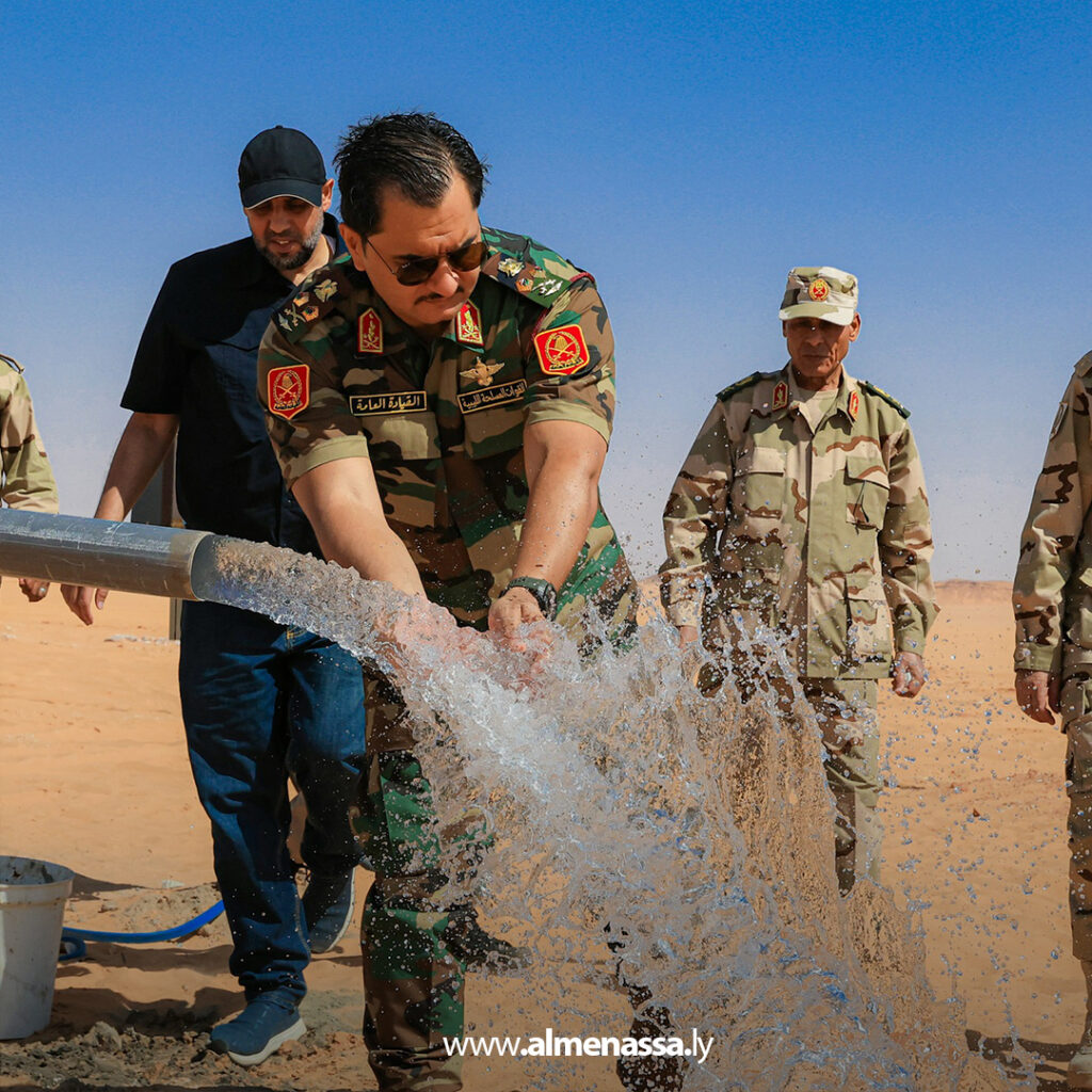 Extra 24.jpg4 24 نائب القائد العام يتفقد مشروع الكفرة الإنتاجي ضمن خطة التنمية الزراعية لعام 2025