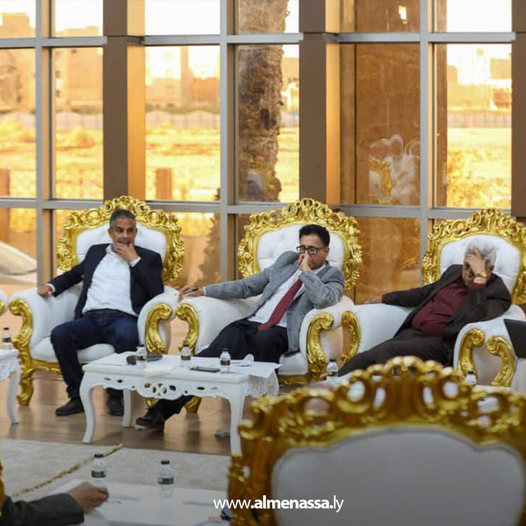 Extra 28.jpg6 28 الكتاب يتنفس أكسجينَ إقبالِ القراءِ المهتمين