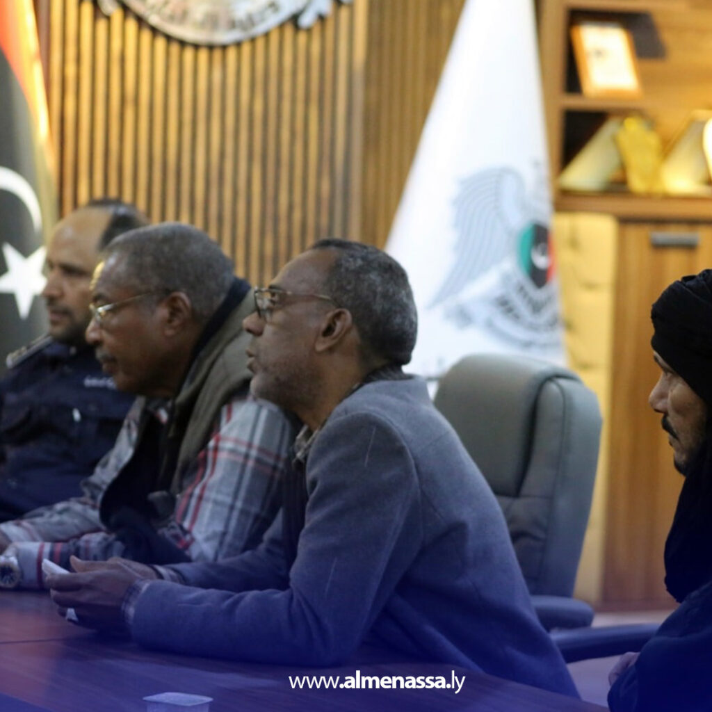 مدير أمن الشاطئ يناقش مع أعيان ومشايخ الزوية تعزيز الأمن وتحسين الخدمات 4 Extra 29.jpg111 29