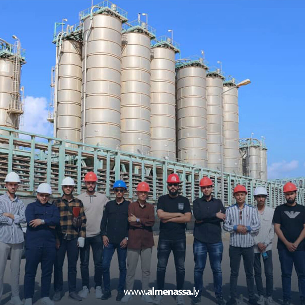 طلاب هندسة سرت يطلعون على مراحل تشغيل وصيانة مصانع رأس لانوف في زيارة علمية ميدانية 2 Extra 29.jpg2 29