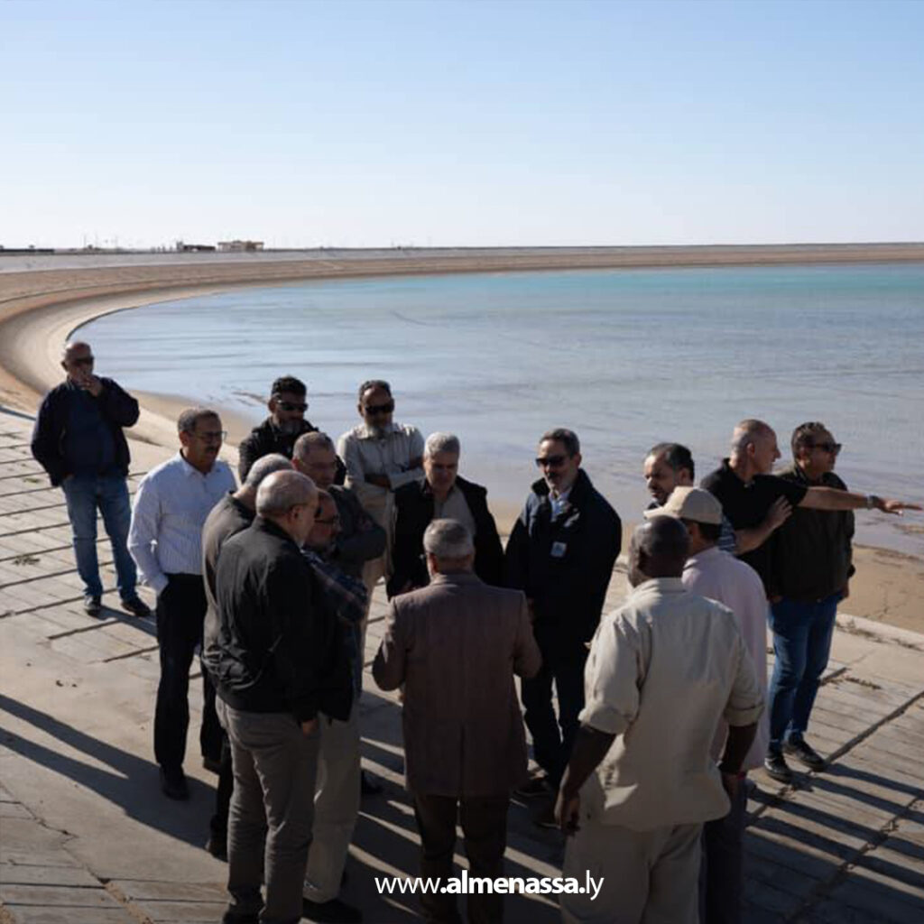 رئيس اللجنة الإدارية بجهاز النهر يتفقد خزان أجدابيا ويستعرض خطة صيانته 8 Extra 30.jpg8 30