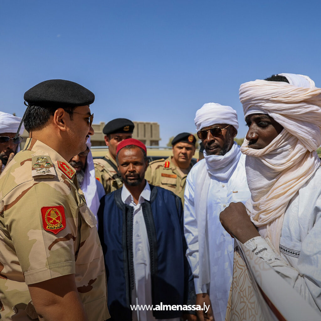 Extra 31 نائب القائد العام يواصل رحلة الوفاء بزيارة مدينة القطرون للاطلاع على أحوال الجنوب والمناطق الحدودية