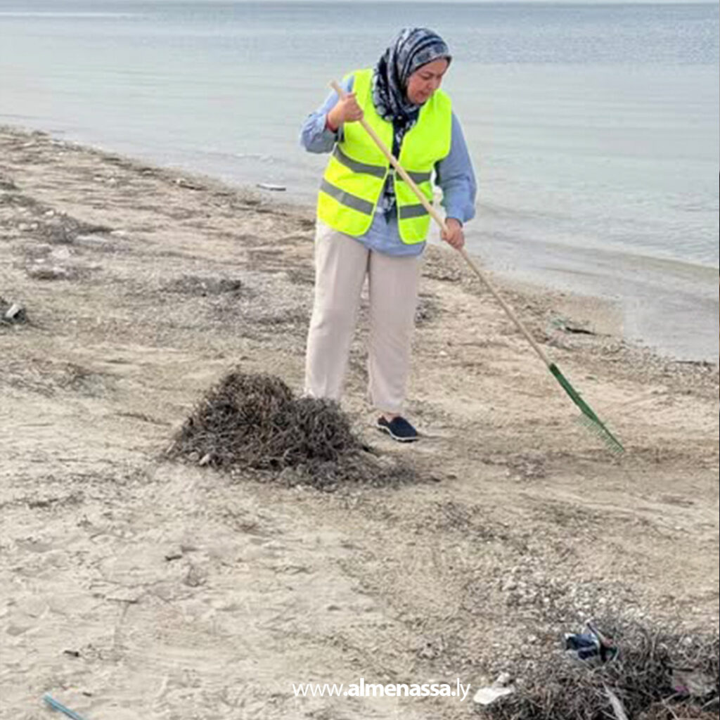 Extra 36.jpg1 36 بمشاركة النائبة أبو راس.. حملة "خلي الباغلي يعيش مرتاح" لتنظيف الشواطئ الليبية