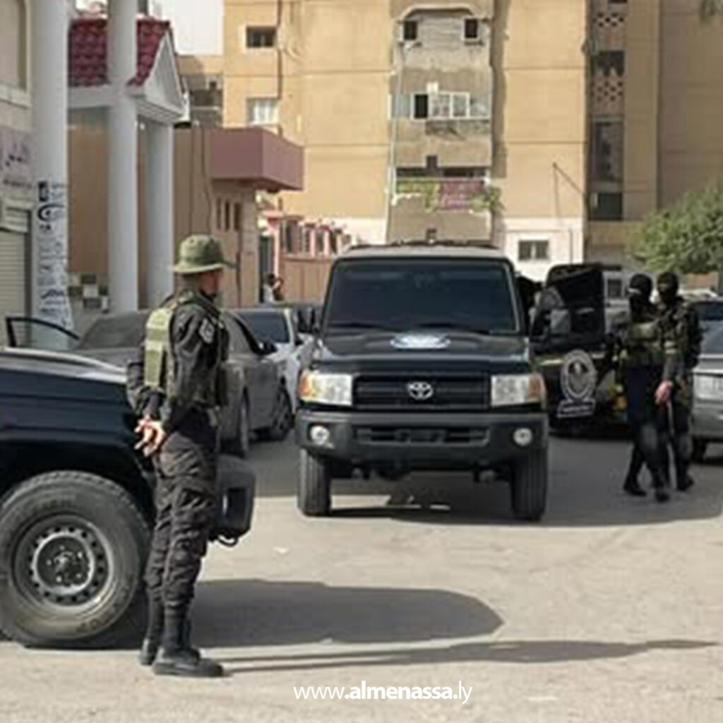 Extra 38.jpg11 38 جهاز دعم المديريات يداهم عددا من محلات الصرافة المتورطة في ممارسات ربوية