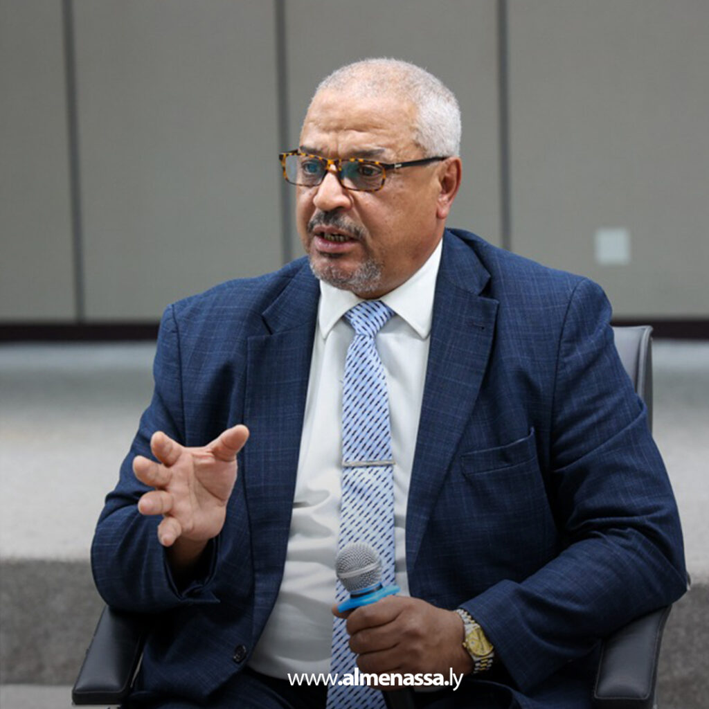 Extra 38.jpg6 38 أعيان ومشائخ قبائل الساحل الغربي يزورون مجلس النواب ويطلعون على المكتبة البرلمانية في بنغازي