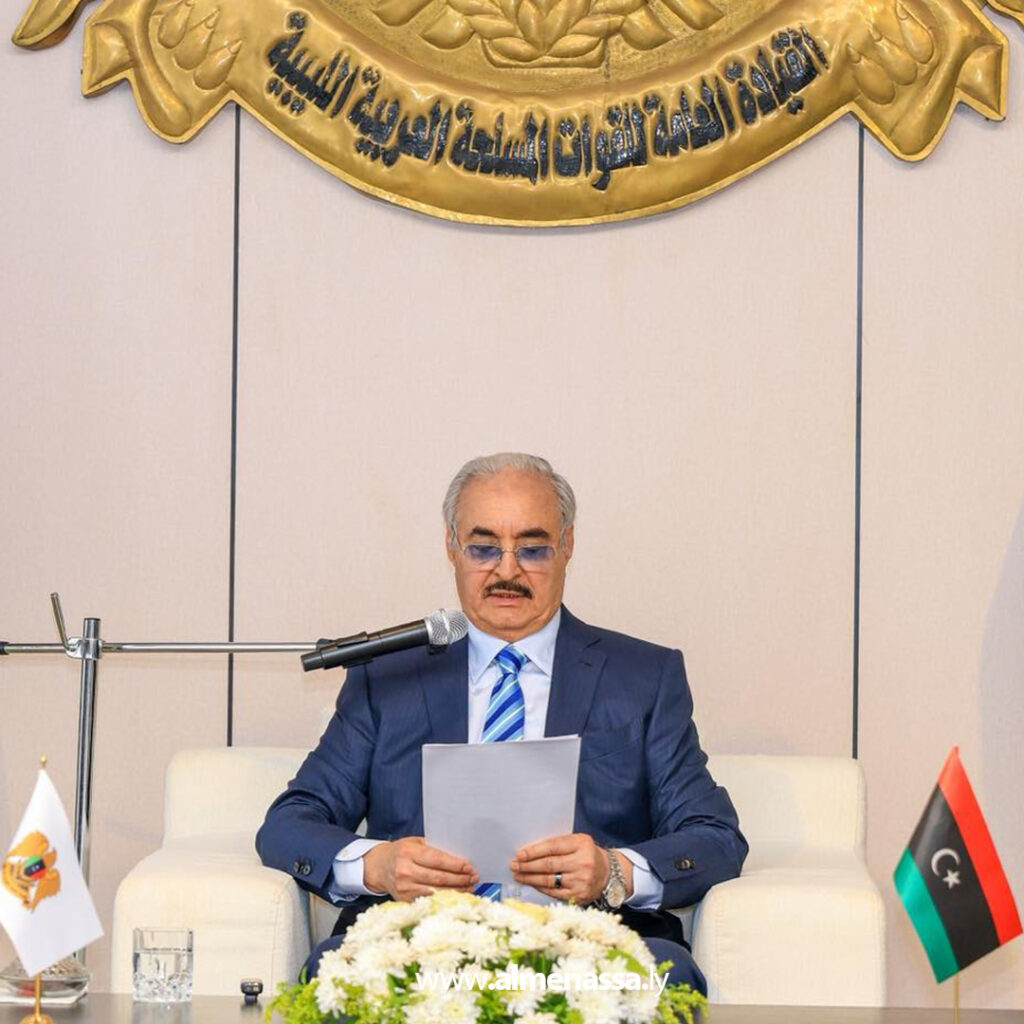 Extra 4.jpg1111111 4 القائد العام للقوات المسلحة يلتقي مجموعة من النخب والنشطاء والإعلاميين والأكاديميين والحقوقيين