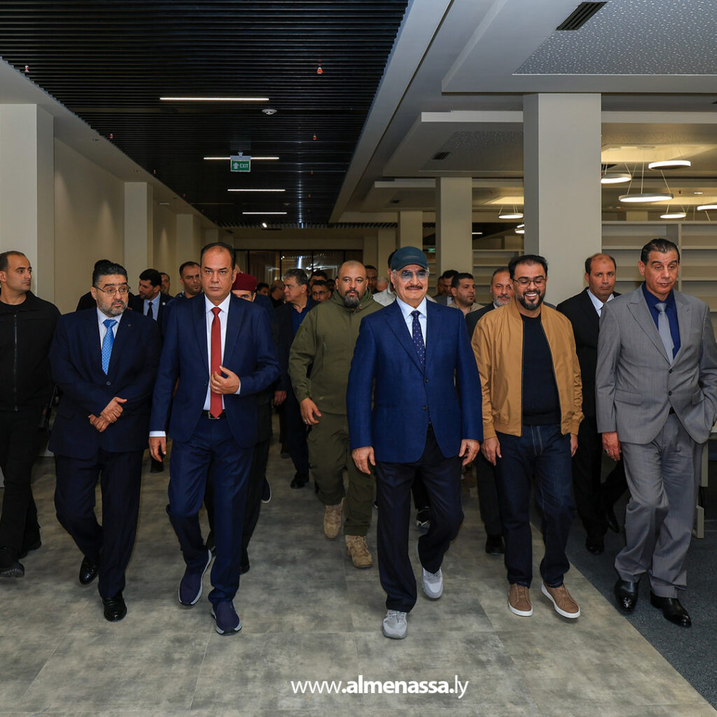 Extra 4.jpg1111111111 4 القائد العام للقوات المسلحة المشير خليفة حفتر يتفقد مشاريع الإعمار في مدينة بنغازي