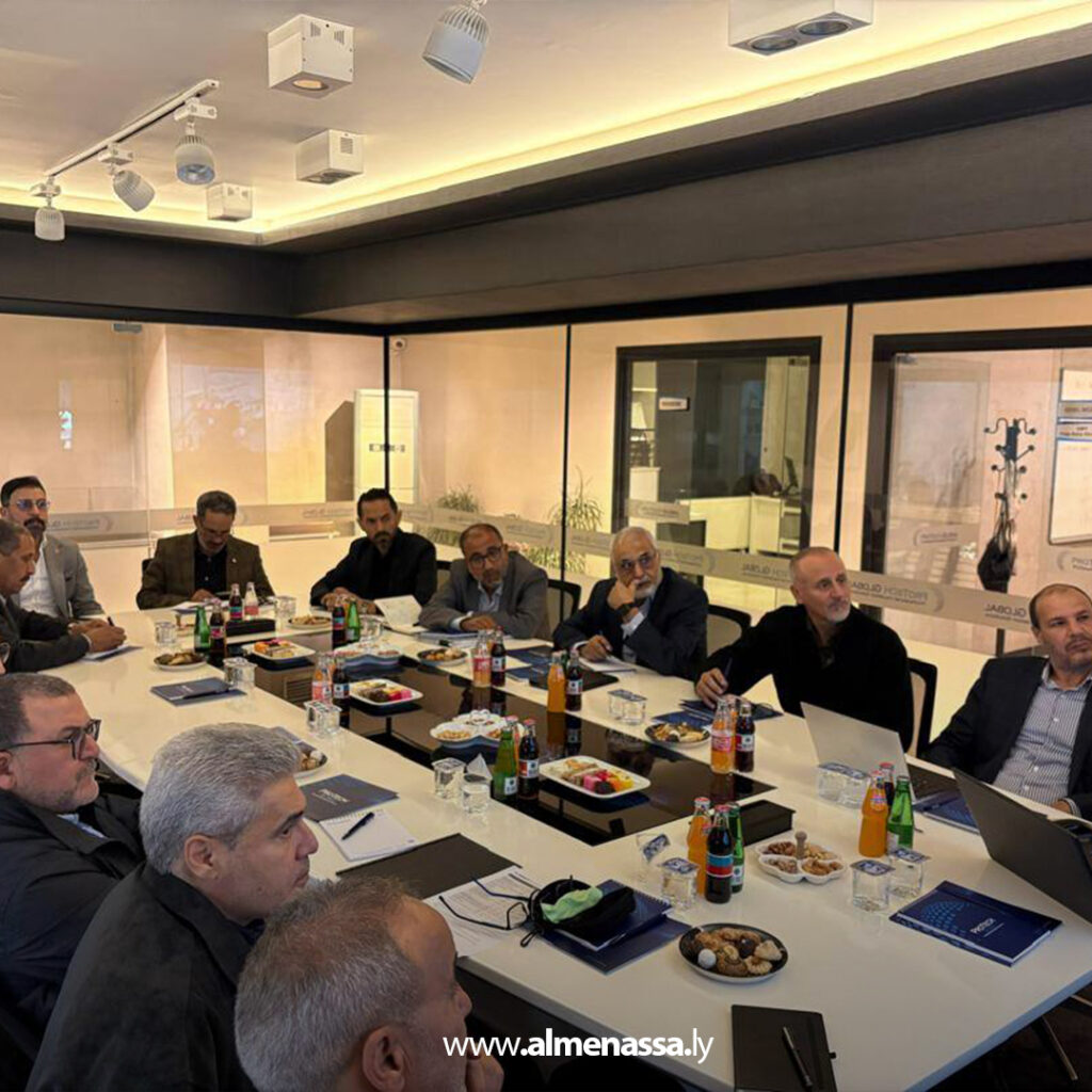 رئيس اللجنة الإدارية بجهاز النهر يتفقد خزان أجدابيا ويستعرض خطة صيانته 6 Extra 41.jpg6 41