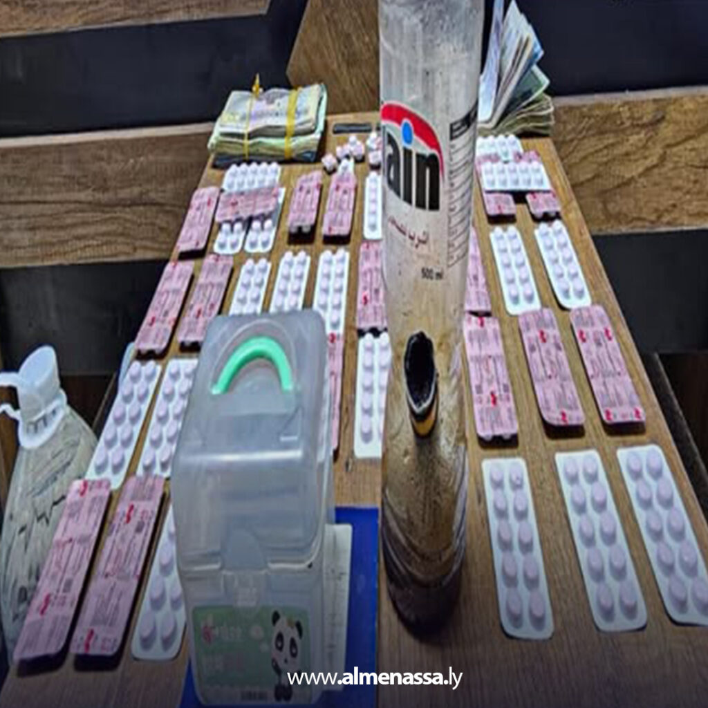 Extra 44 التحريات العامة بإجدابيا تضبط مروّج مخدرات بحوزته كميات من الحشيش وحبوب الترامادول