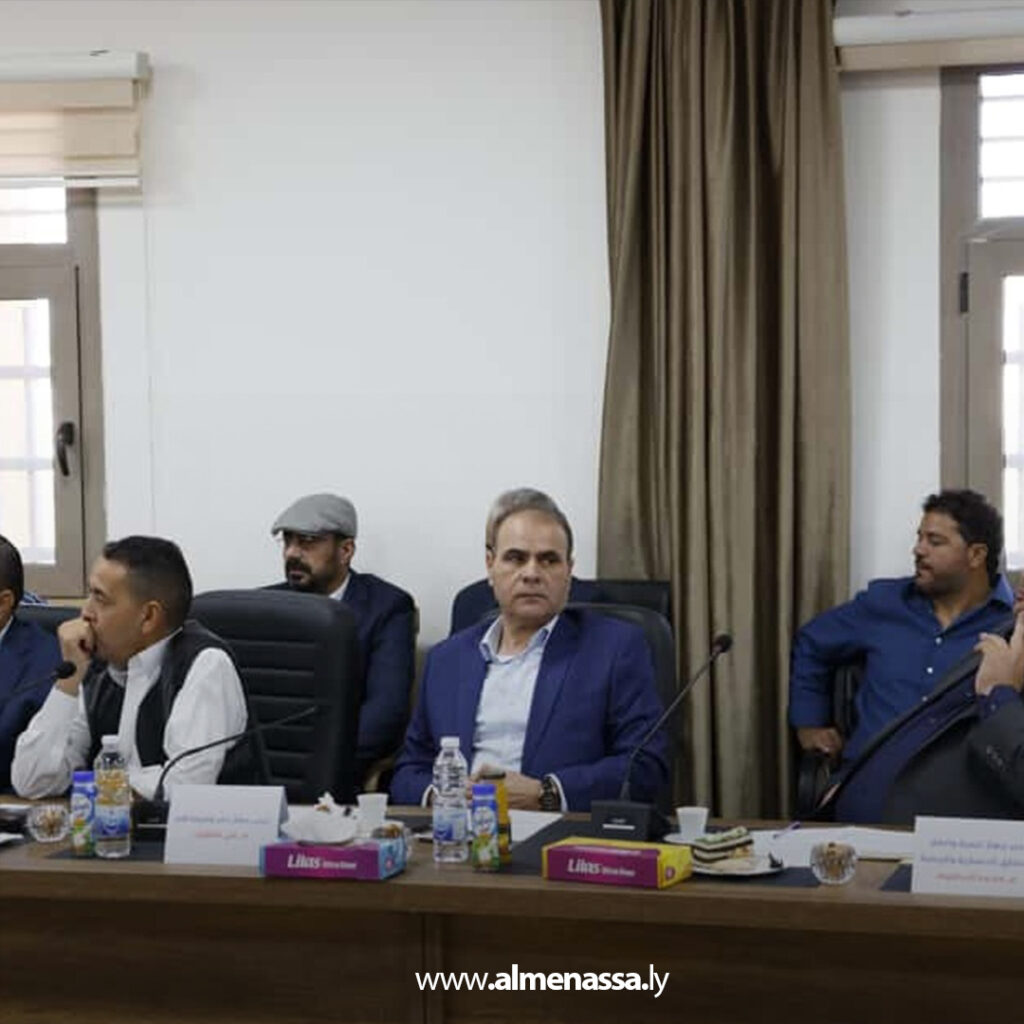 Extra 44.jpg4 44 وزير المواصلات يعقد اجتماعا تنسيقيا في بني وليد لمتابعة المشاريع الخدمية والتنموية