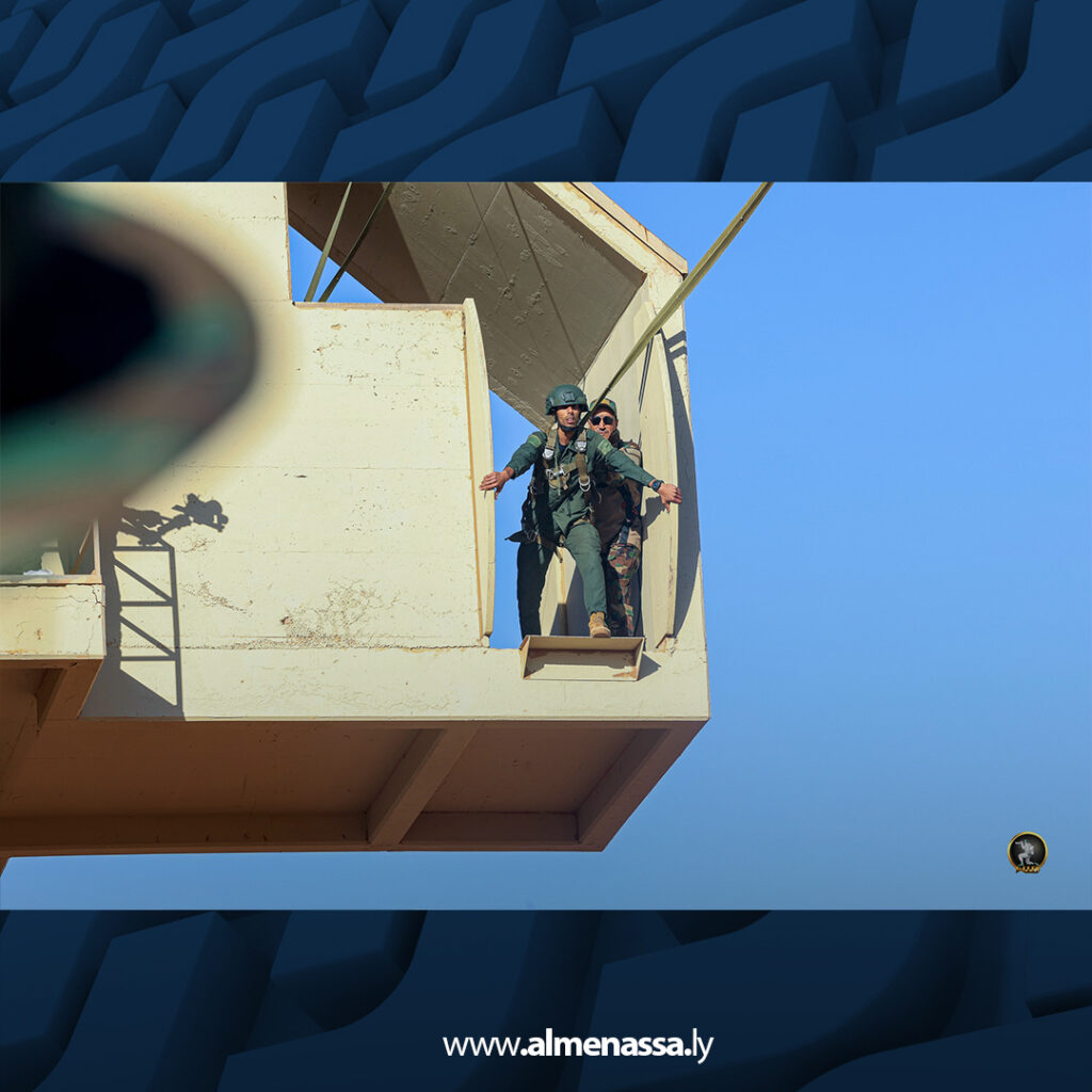 Extra 47.jpg7 47 انطلاق دورة المظلات رقم 79 بمدرسة الصاعقة والمظلات للقوات المسلحة