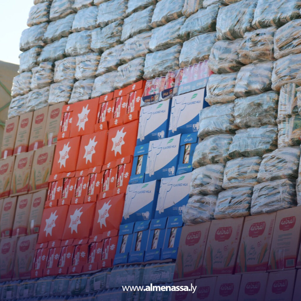 Extra 5.jpg111 5 أمن الشاطئ يوقف خمس شاحنات غذائية مخالِفة محمّلة بمواد غذائية