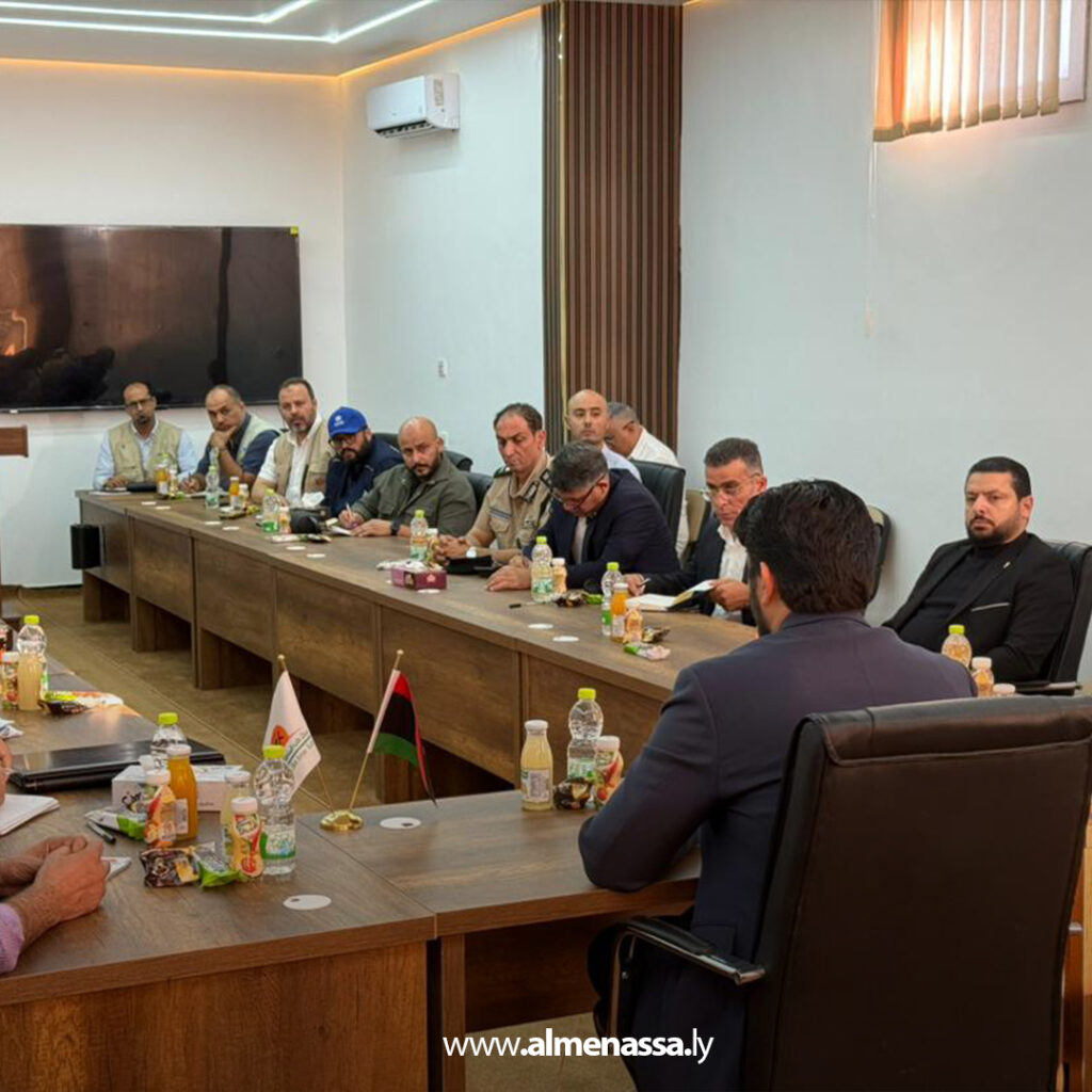 Extra 51 الوكيل العام لوزارة الصحة يجتمع بالمرافق الصحية بالكفرة