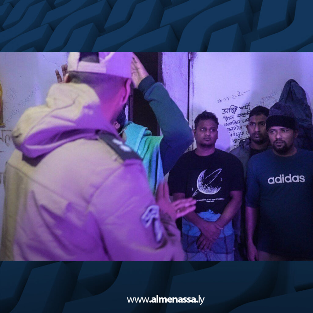 Extra 57.jpg6 57 جهاز مكافحة الهجرة يضبط مخزن مهاجرين في ضواحي بنغازي ويقبض على المنسق الرئيسي للتهريب