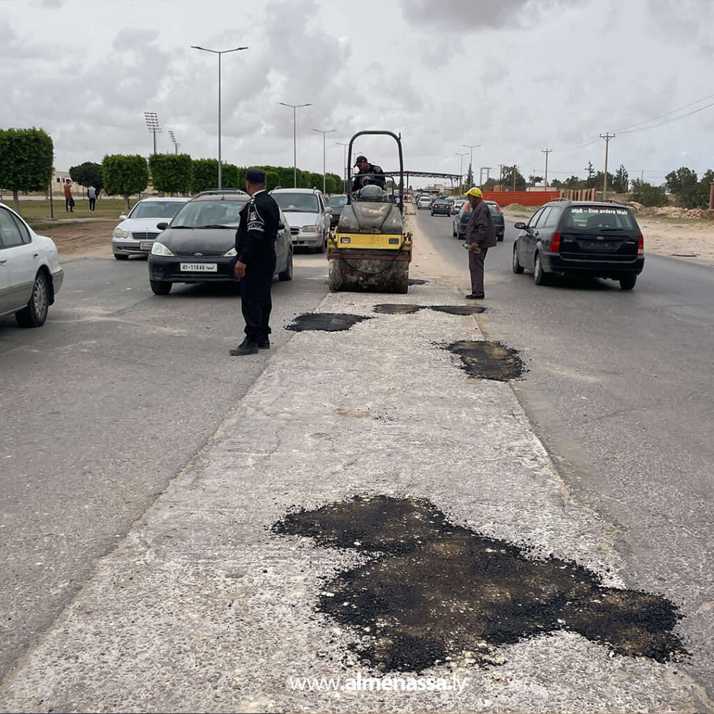 Extra 6.jpg11111 6 بلدية العجيلات تبدأ معالجة الحفريات لتحسين حركة السير في الشوارع الحيوية