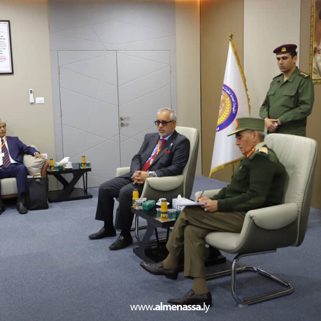 Extra 60.jpg4 60 الأكاديمية العسكرية للعلوم الأمنية توقع اتفاقية مع الجامعة الدولية لتبادل الخبرات الأكاديمية والفنية