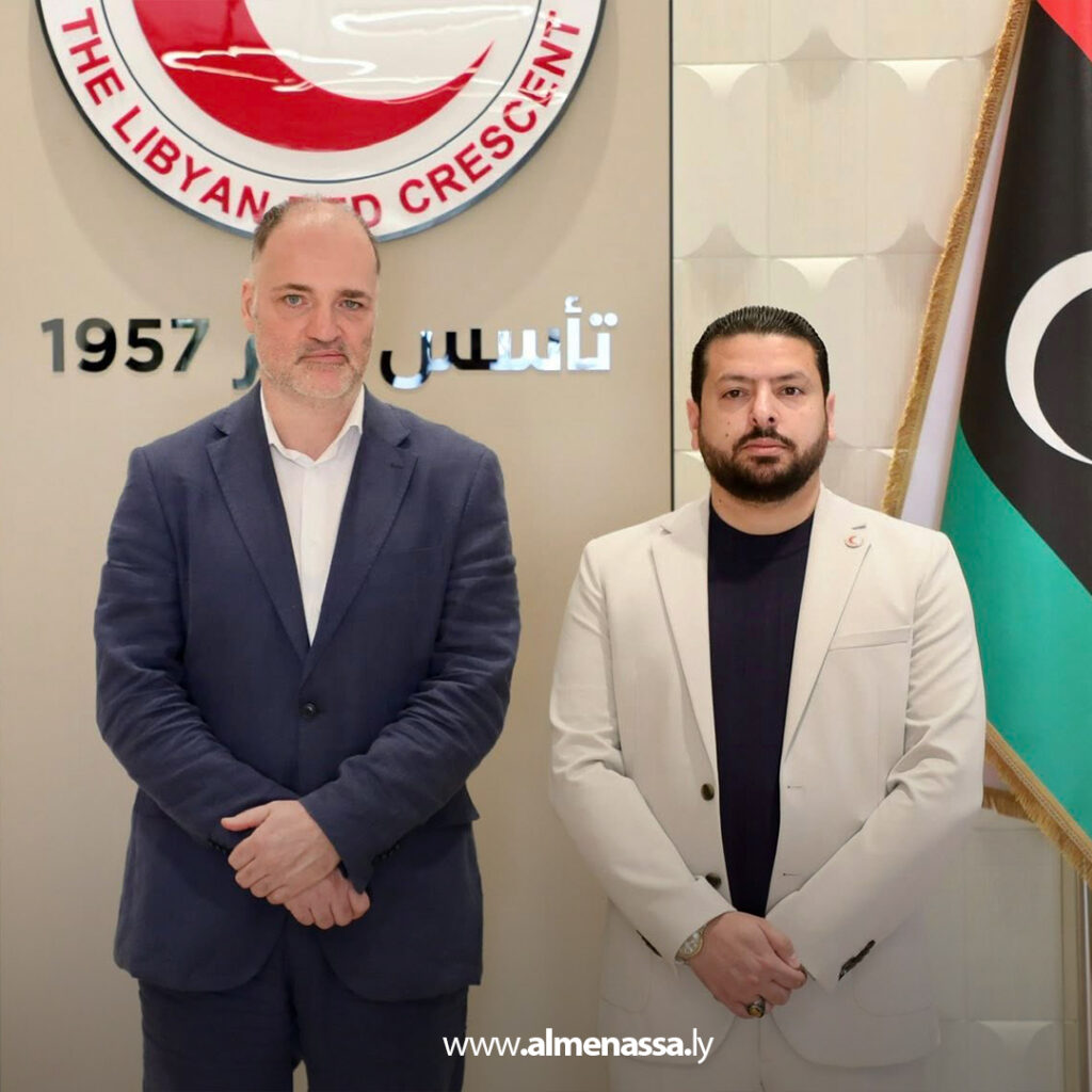 Extra 67 الأمين العام للهلال الأحمر يستقبل رئيس بعثة الصليب الأحمر